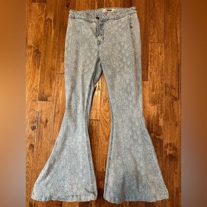 bell bottom jeans